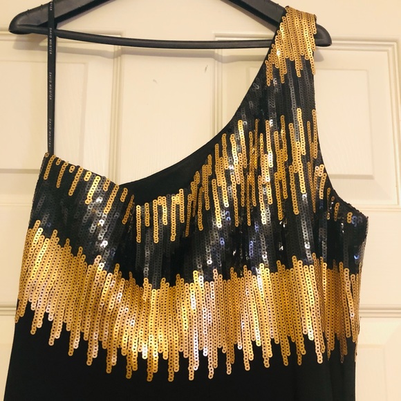 David Meister Evening Gown. Gold and Black Sequins. Jersey Fabric. Size 14. - Picture 2 of 15